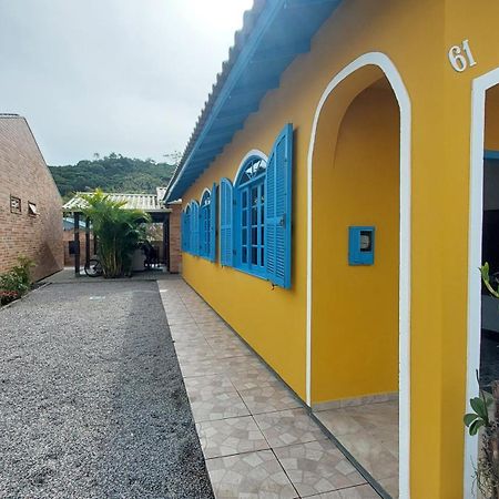 Casa 300M Da Praia Com Lindo Jardim! Florianopolis Exterior photo